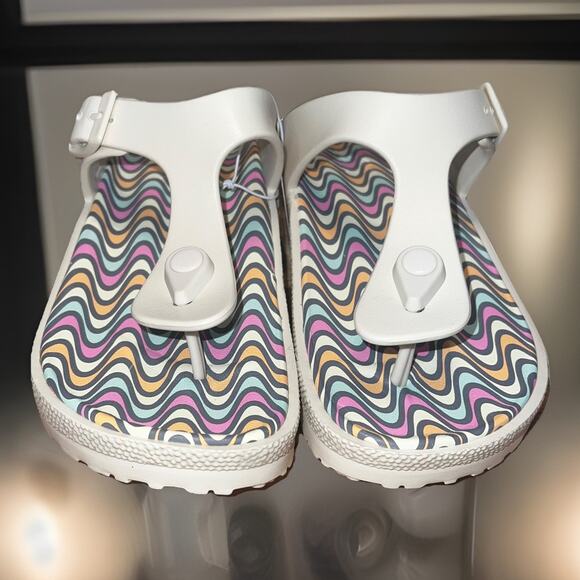 NWT Skechers FOAMIES Arch Fit Cali Breeze 2.0 Thong Sandal Printed Beige Size 8 - Picture 2 of 9